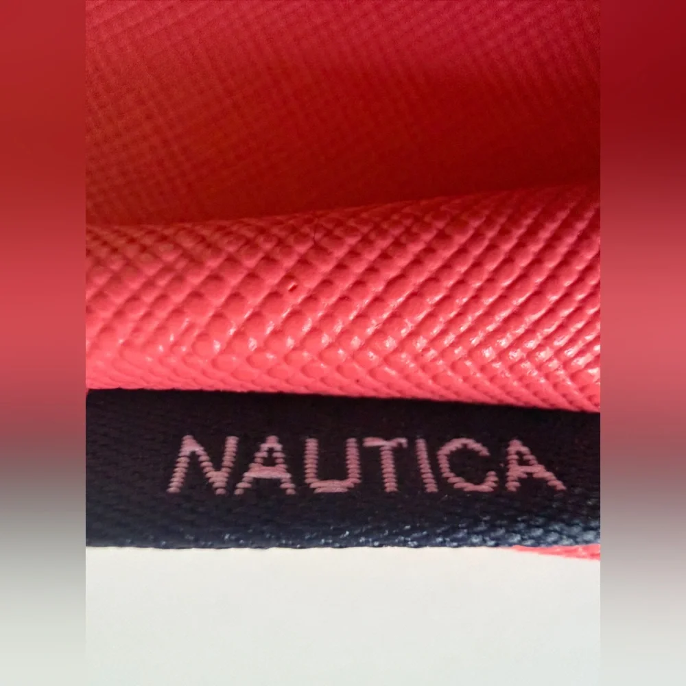 Nautica Coral‎ and Pink Pouch Duo
